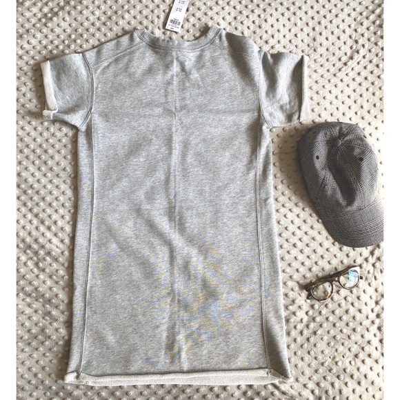 Sweatshirt Dress 🧢 👟 🍸 - Picture 2 of 3